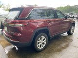 Used 2022 Jeep Grand Cherokee Limited image 3