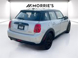 Used 2017 MINI Cooper 4-Door Hardtop image 5