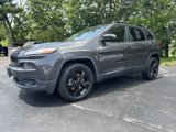Used 2016 Jeep Cherokee Latitude w/ Comfort/Convenience Group image 3