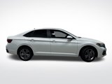 Used 2023 Volkswagen Jetta SE w/ Panoramic Sunroof Package image 2