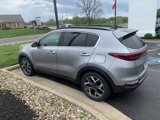 Used 2022 Kia Sportage EX image 3