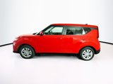 Used 2022 Kia Soul LX image 4