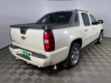 Used 2010 Chevrolet Avalanche LTZ image 5