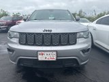 Used 2019 Jeep Grand Cherokee Altitude image 2