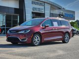 Used 2019 Chrysler Pacifica Limited w/ Advanced Safetytec Group image 3