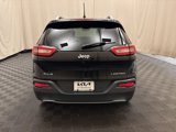 Used 2017 Jeep Cherokee Limited image 6