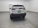Used 2020 Jeep Cherokee Latitude Plus image 6