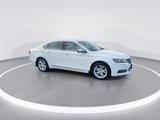 Used 2015 Chevrolet Impala LT w/ Convenience Package image 2