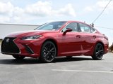 New 2025 Lexus ES 300h F Sport image 3