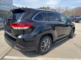 Used 2019 Toyota Highlander XLE image 2