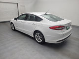 Used 2018 Ford Fusion SE image 3