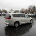 Used 2020 Chrysler Pacifica Touring w/ Advanced Safetytec Group image 4