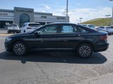 Used 2019 Volkswagen Jetta SE w/ Cold Weather Package image 3