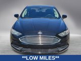 Used 2018 Ford Fusion SE w/ Fusion SE Technology Package image 2