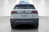 Used 2022 Volkswagen Taos SEL image 4