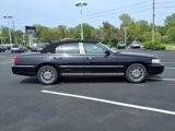 Used 2008 Lincoln Town Car Signature Limited image 2