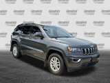 Used 2019 Jeep Grand Cherokee Laredo image 2