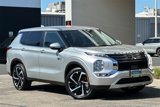 New 2025 Mitsubishi Outlander SE image 3