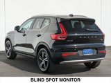 Used 2025 Volvo XC40 B5 Core image 3