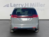 Certified 2022 Chrysler Pacifica Touring-L image 4