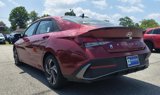 Used 2025 Hyundai Elantra Sport image 3
