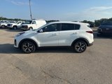Used 2021 Kia Sportage LX image 2