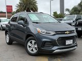 Used 2022 Chevrolet Trax LT w/ LT Convenience Package image 2