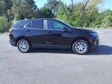 Used 2023 Chevrolet Equinox LT image 2
