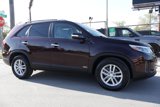 Used 2015 Kia Sorento LX image 3
