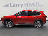 Used 2021 Nissan Rogue SV image 2
