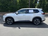 Used 2024 Nissan Rogue SV image 2