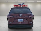 Used 2021 Toyota Sienna XLE w/ XLE Plus Package image 4