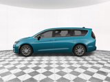 New 2025 Chrysler Pacifica Select image 4