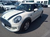 Used 2021 MINI Cooper 4-Door Hardtop image 3