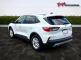 Used 2022 Ford Escape SE image 3