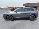 Used 2017 Jeep Cherokee High Altitude image 2