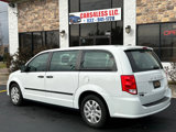 Used 2016 Dodge Grand Caravan American Value Package w/ UConnect Hands-Free Group image 2