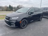 New 2025 Chrysler Pacifica Select image 3