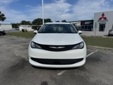 Used 2023 Chrysler Voyager LX image 2