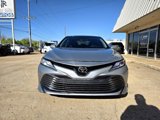 Used 2018 Toyota Camry XLE image 2