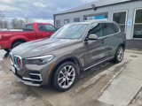 Used 2022 BMW X5 xDrive40i w/ Parking Assistance Package image 2