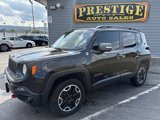 Used 2016 Jeep Renegade Trailhawk w/ Premium Trailhawk Package image 2