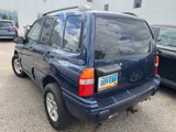 Used 2004 Chevrolet Tracker LT image 3