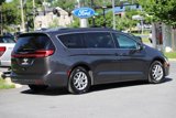 Used 2022 Chrysler Pacifica Touring-L image 4