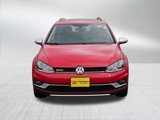 Used 2017 Volkswagen Golf Alltrack SEL image 2