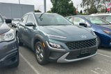 Used 2022 Hyundai Kona SEL w/ Convenience Package image 2