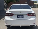 Used 2023 Toyota Camry SE image 4