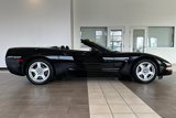 Used 1998 Chevrolet Corvette Convertible w/ Memory Pkg image 3