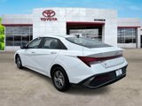 Used 2024 Hyundai Elantra SE image 4
