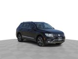 Used 2018 Volkswagen Tiguan SEL image 2